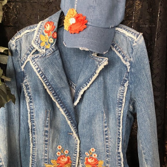 Kikit - Jean Jacket with embroidery and a matching cap - Picture 1 of 5